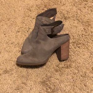 Taupe leather ankle booties